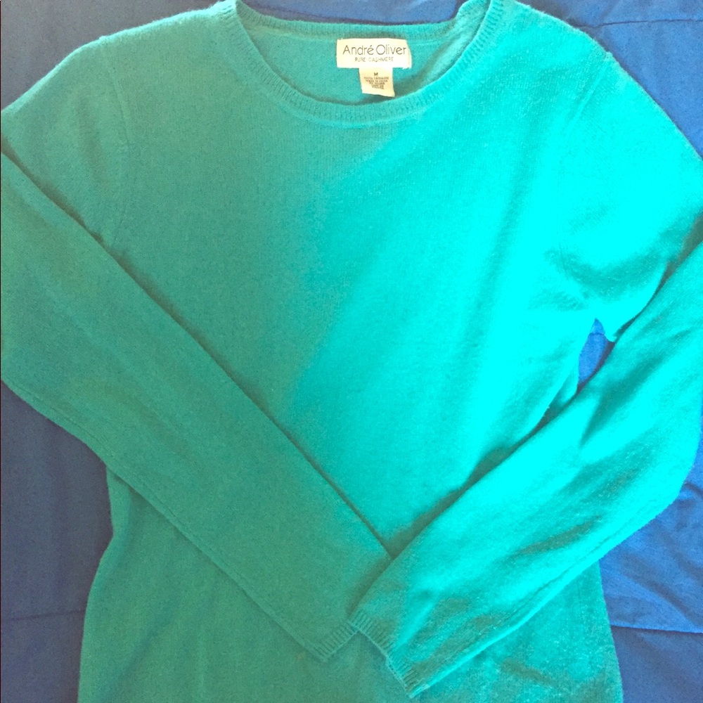 NWOT Andre Oliver 100% Cashmere sweater